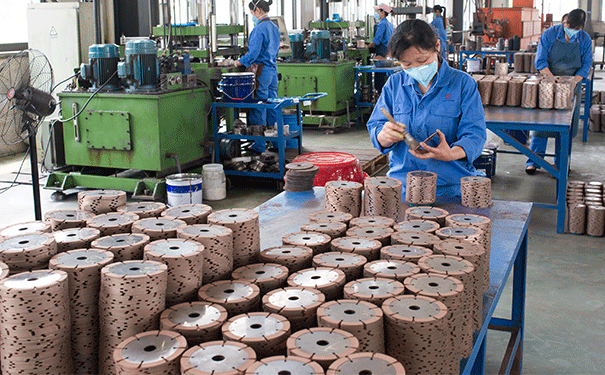 金剛石鋸片熱壓工藝生產廠家哪家好? 金剛石鋸片熱壓工藝生產廠家哪家好?