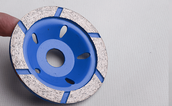 金剛石磨輪的特點(diǎn)以及如何進(jìn)行選擇的 金剛石磨輪的特點(diǎn)以及如何進(jìn)行選擇的